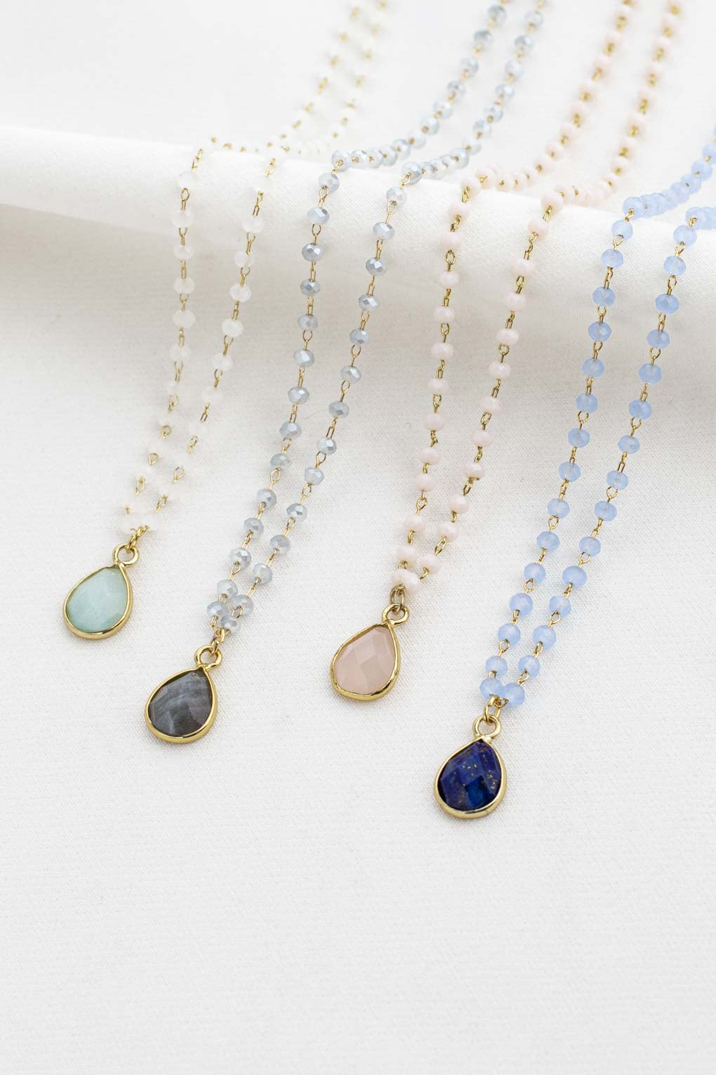 שרשרת לאורה