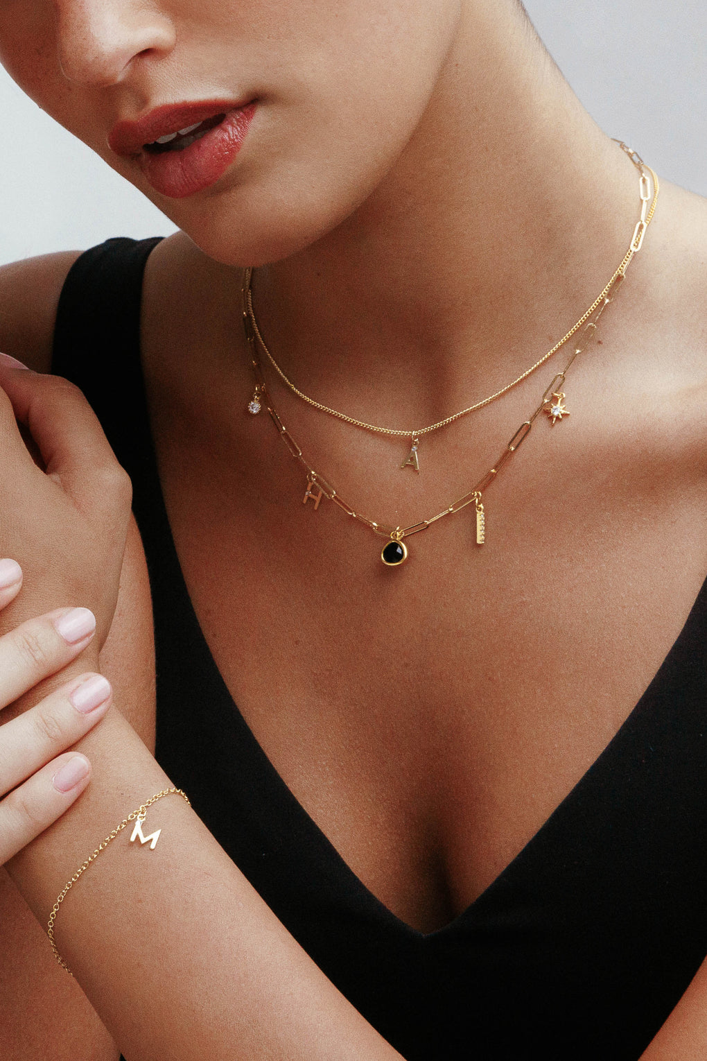 שרשרת בסיס חוליות אובליות גדולות עם צ׳ארמס לבחירה