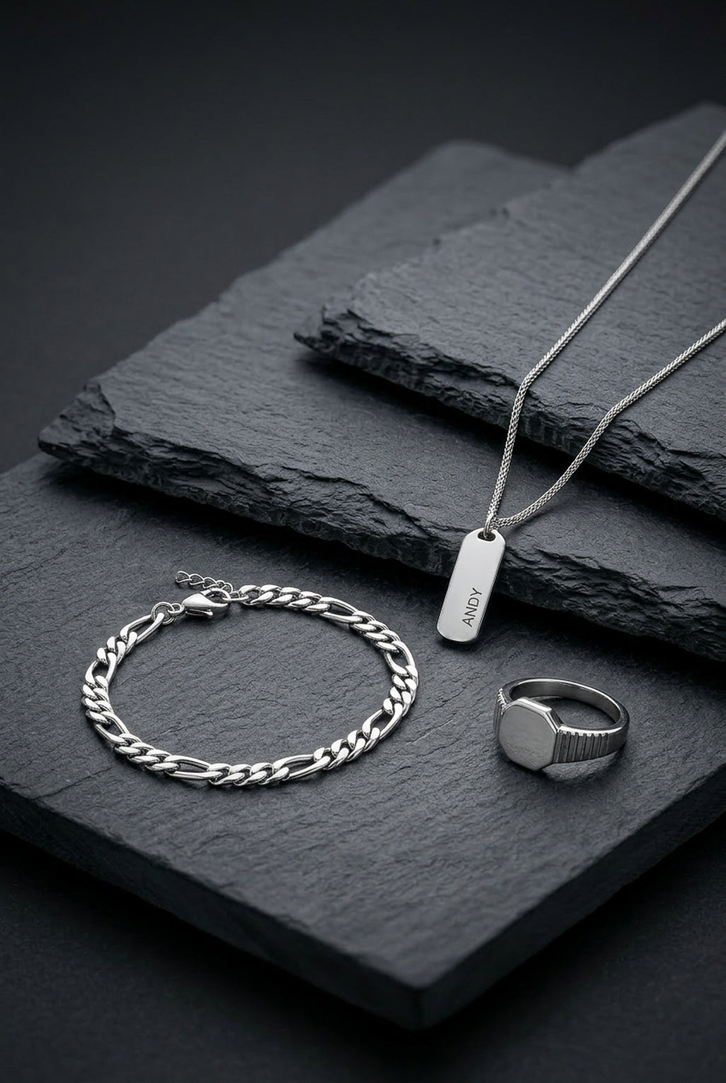 שרשרת לגבר עם תליון חריטה - לוק