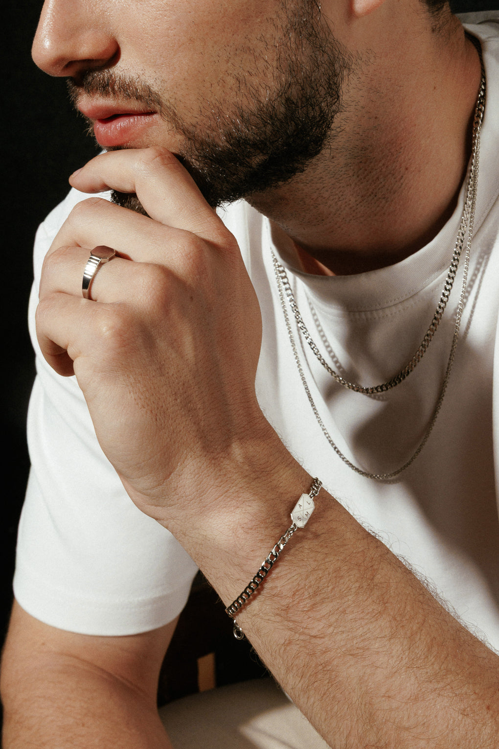 צמיד לגבר עם חריטה אישית - ליאו