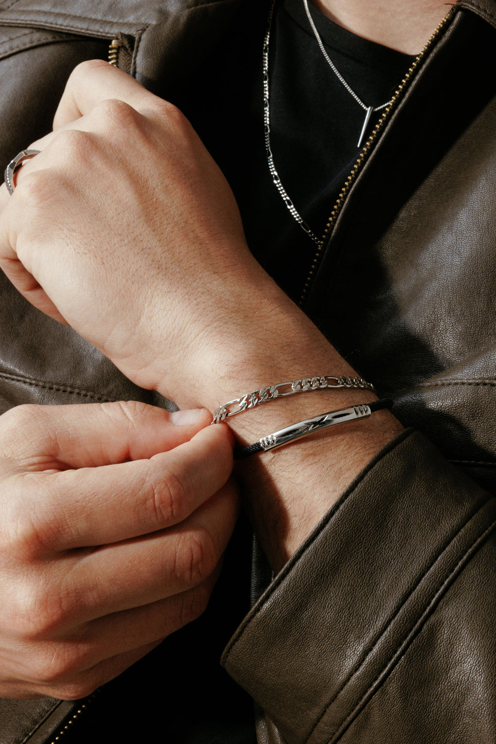 צמיד לגבר - אלפי