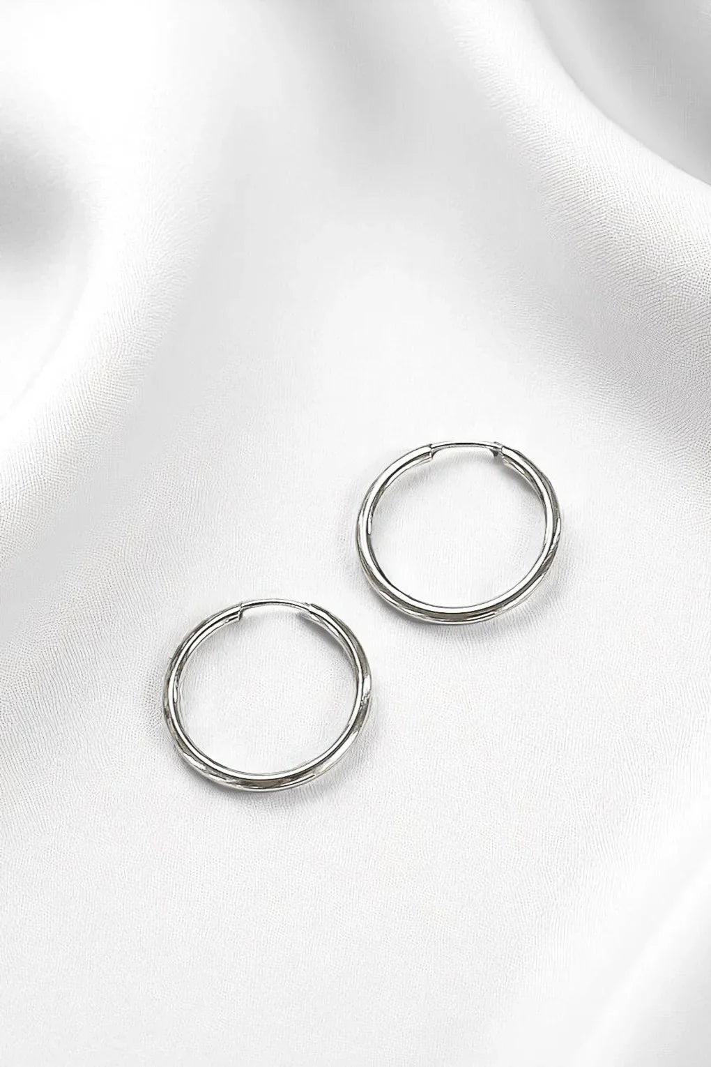 עגילי סקוט בזהב 14K