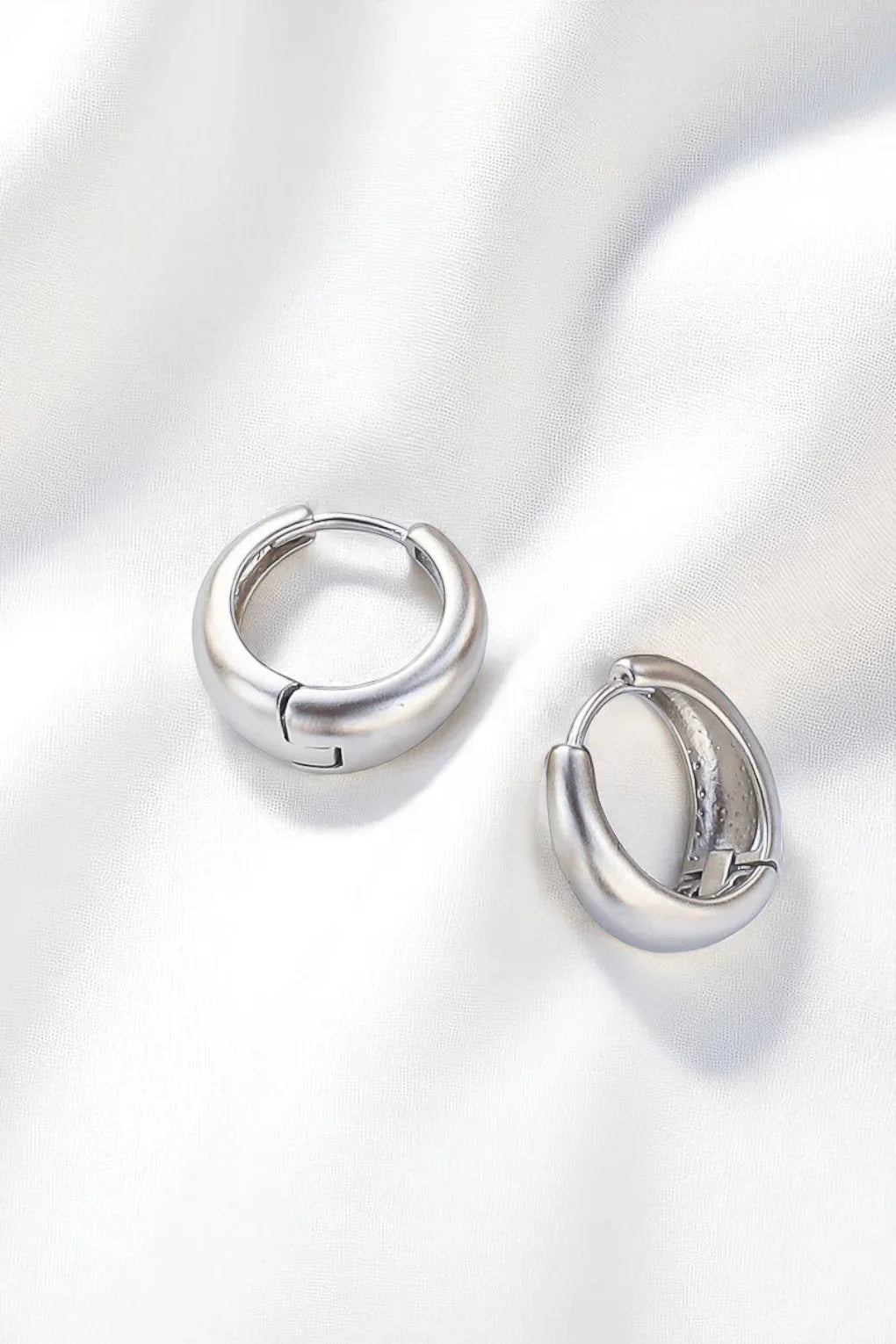 עגילי קוסטה גדולים