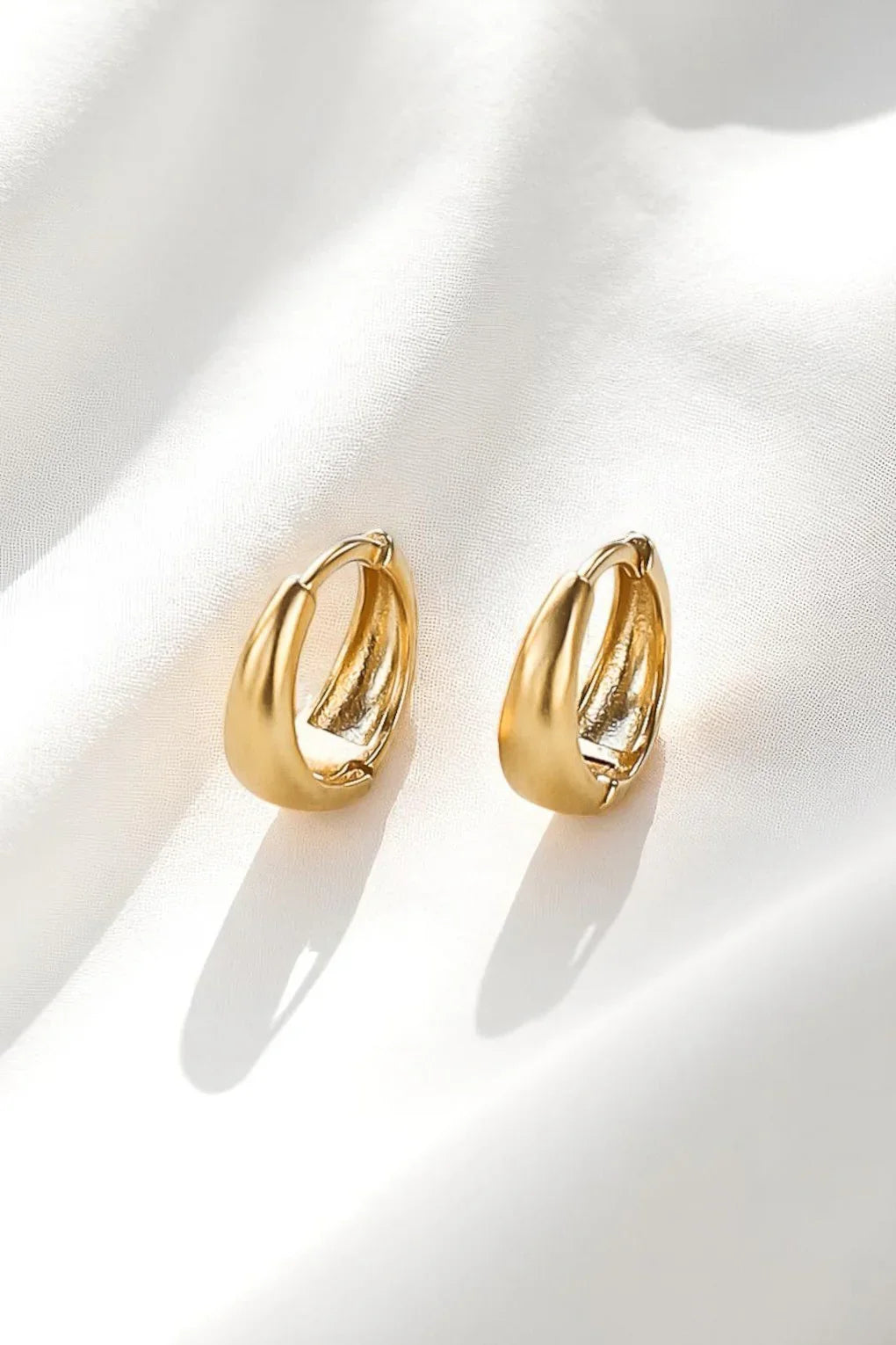 עגילי קוסטה קטנים