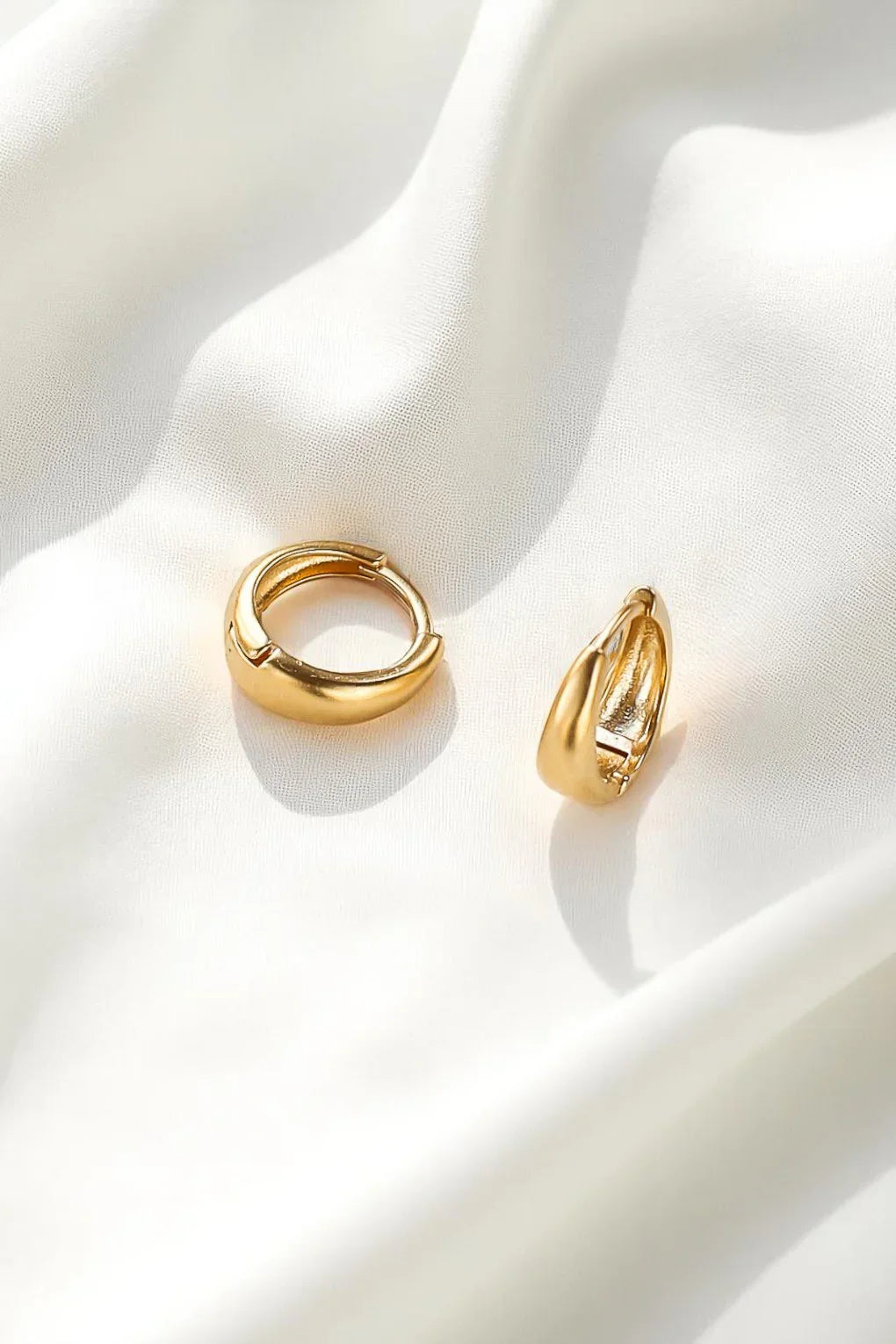 עגילי קוסטה קטנים