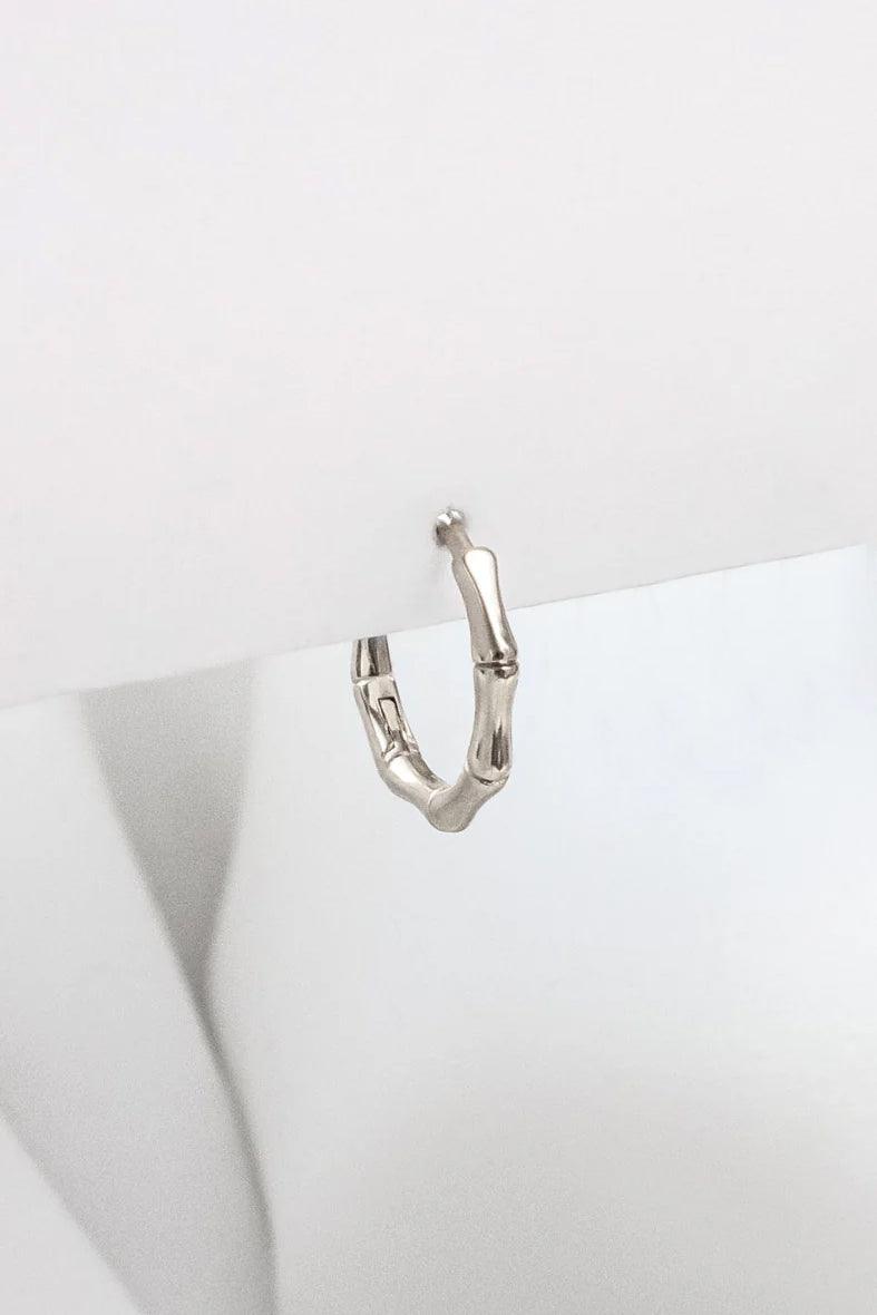 עגיל טייני במבוק