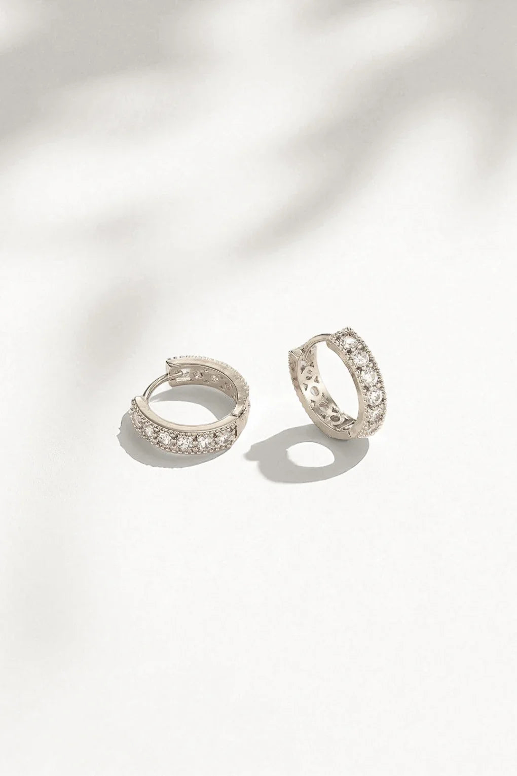 עגילי חישוק ויוי