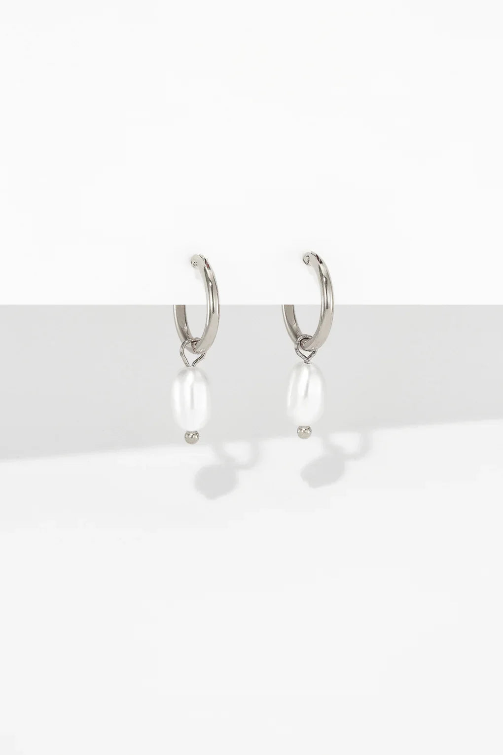 עגילי ג'ולס