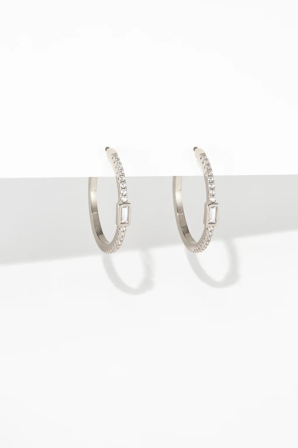 עגילי חישוק ליביה