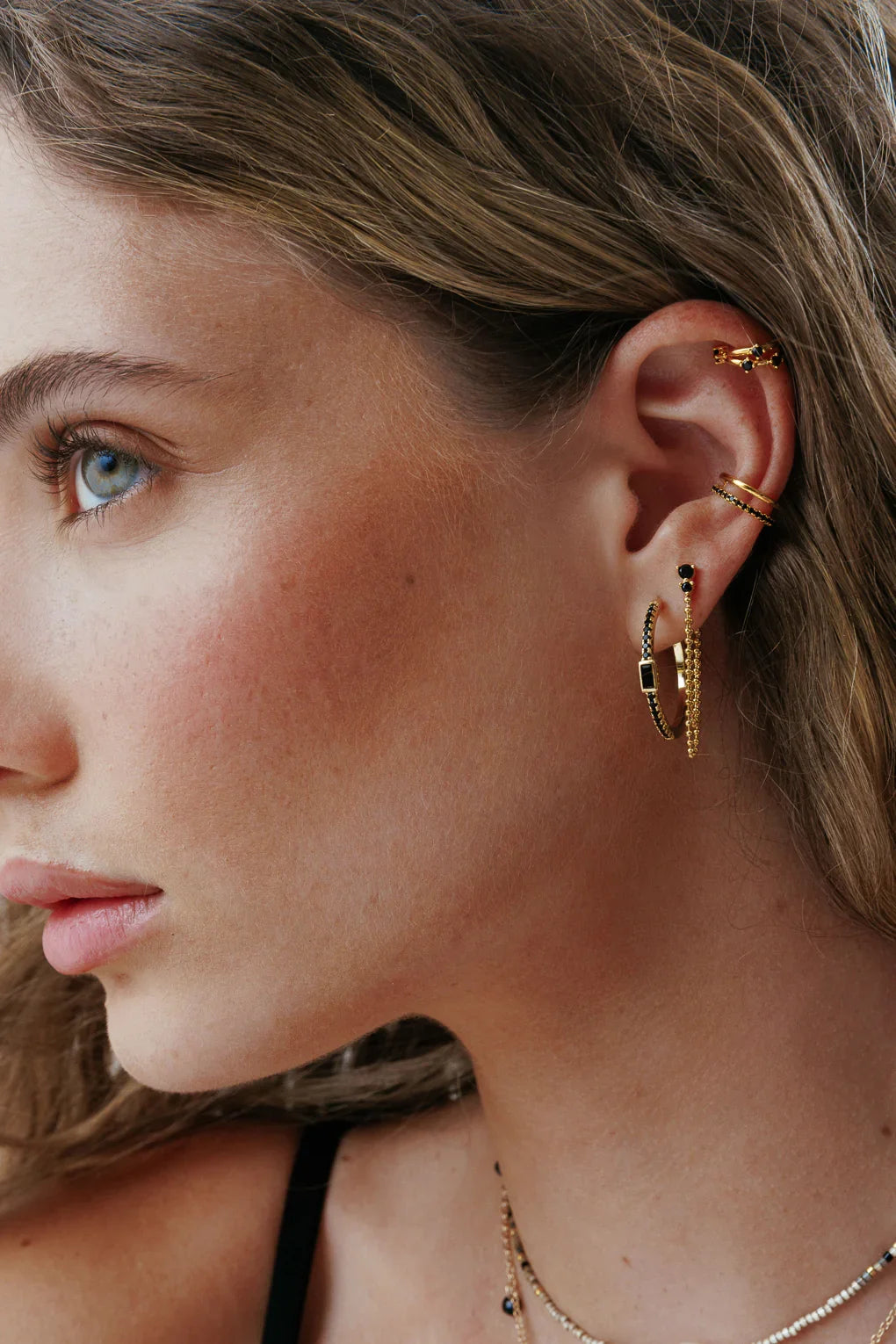 עגילי חישוק ליביה