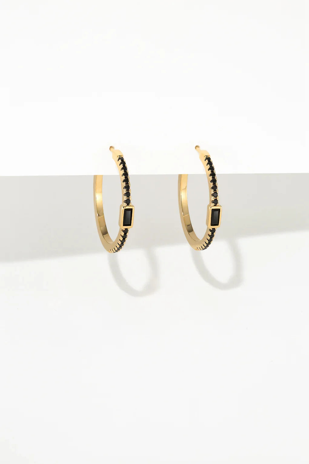 עגילי חישוק ליביה