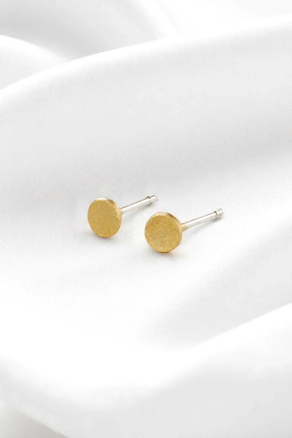 עגילי פלנטות קטנטנים