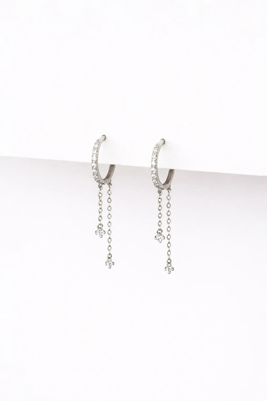 עגיל מידנייט בזהב 14K