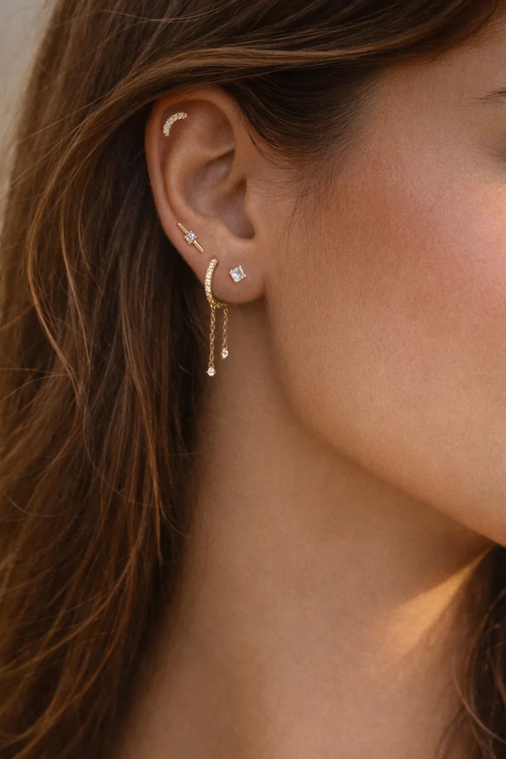 עגיל מידנייט בזהב 14K