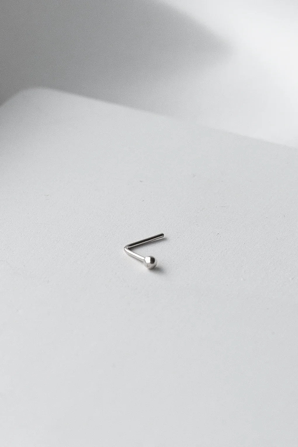 נזם נקודה בזהב 14K