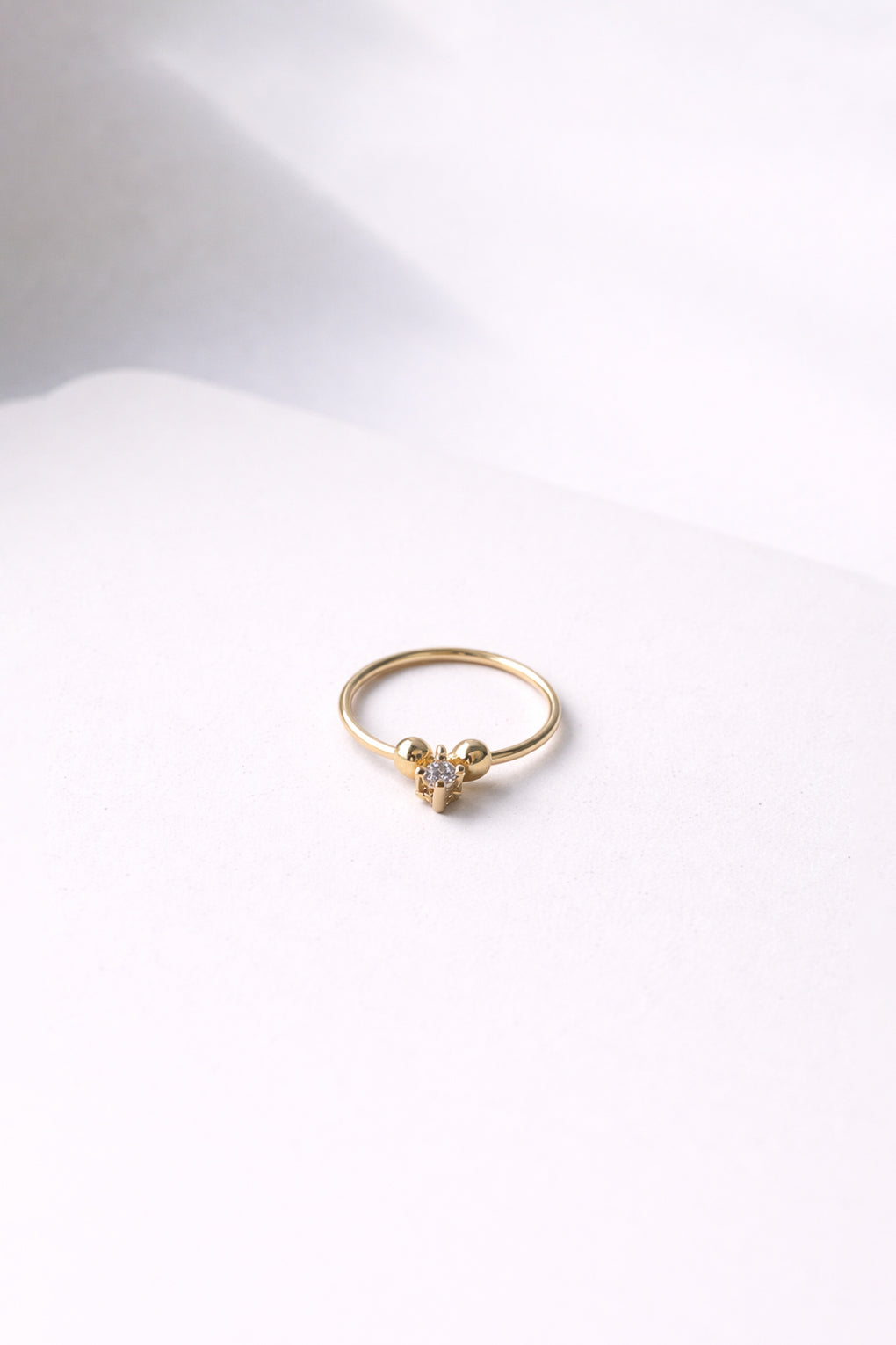 עגיל פירסינג/נזם זהב 14K משובץ זירקון