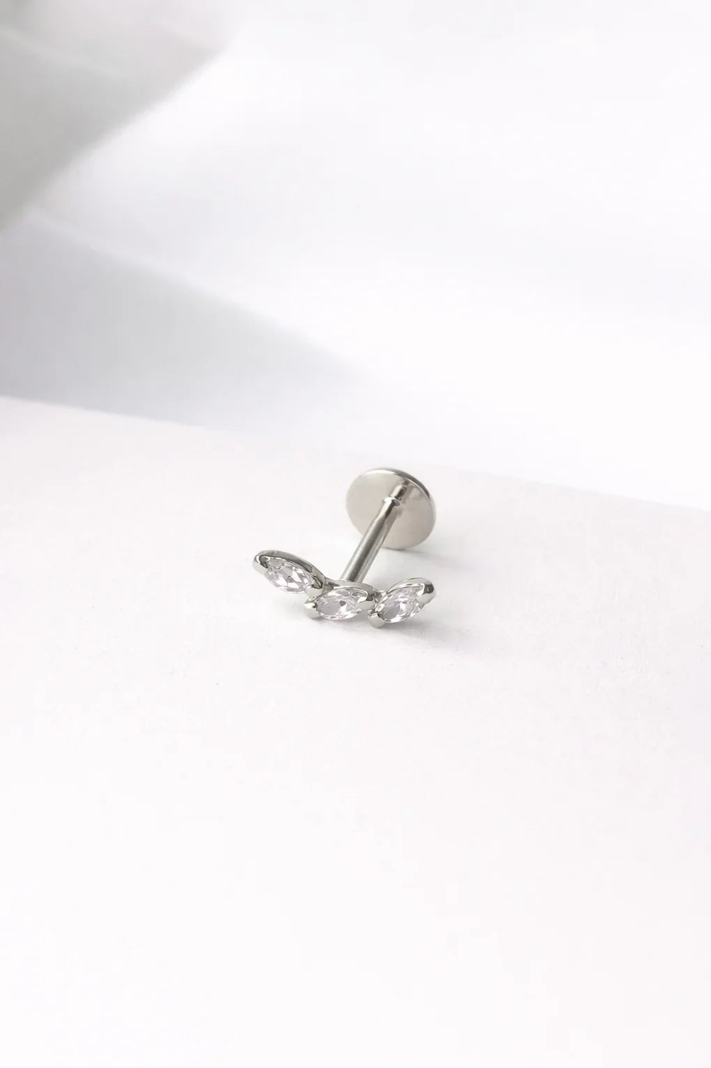 עגיל פירסינג נורמן בזהב 14K