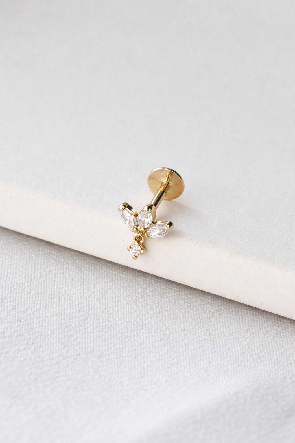 עגיל פירסינג זואי בזהב 14K