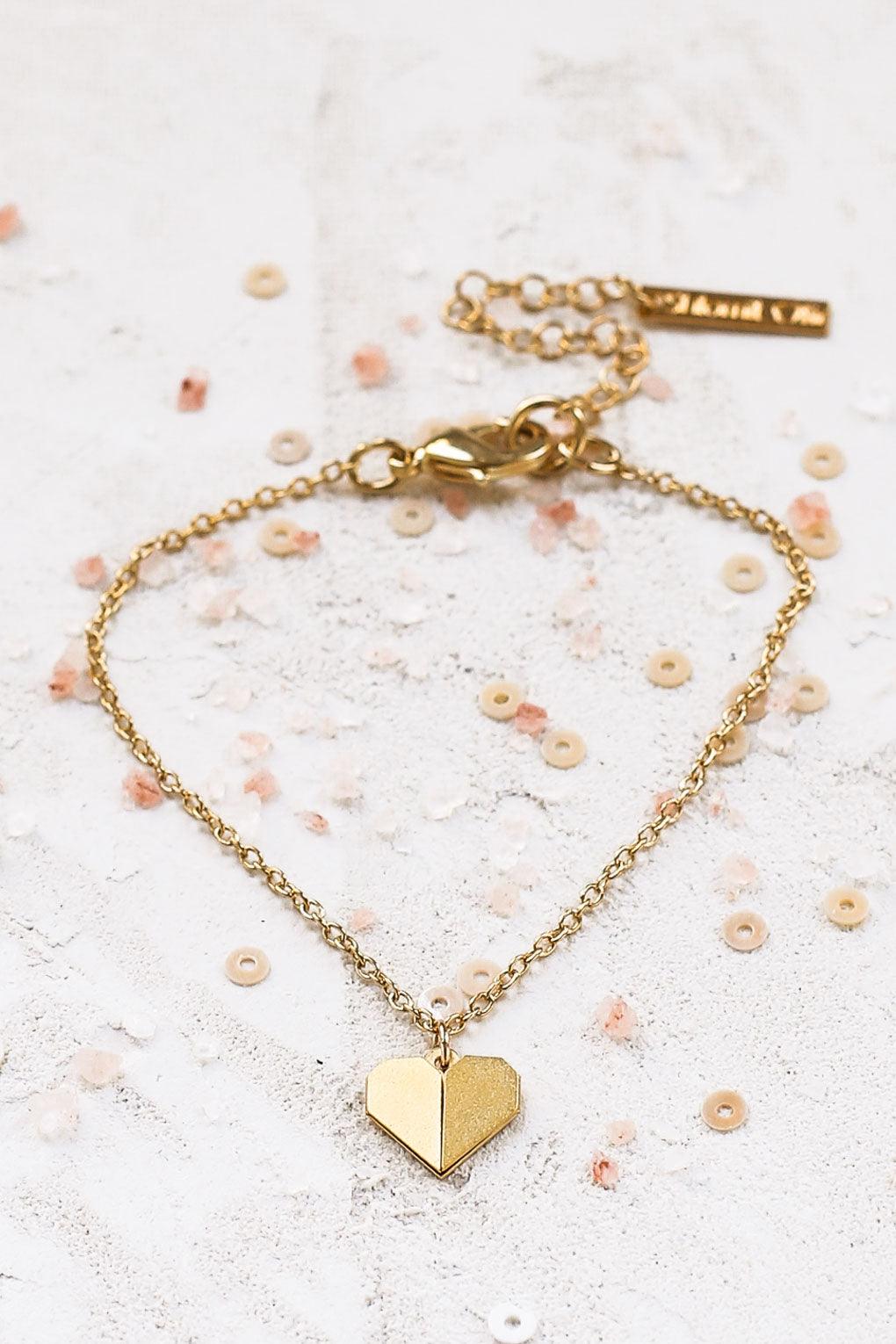 צמיד טייני לילדות עם תליון לבחירה