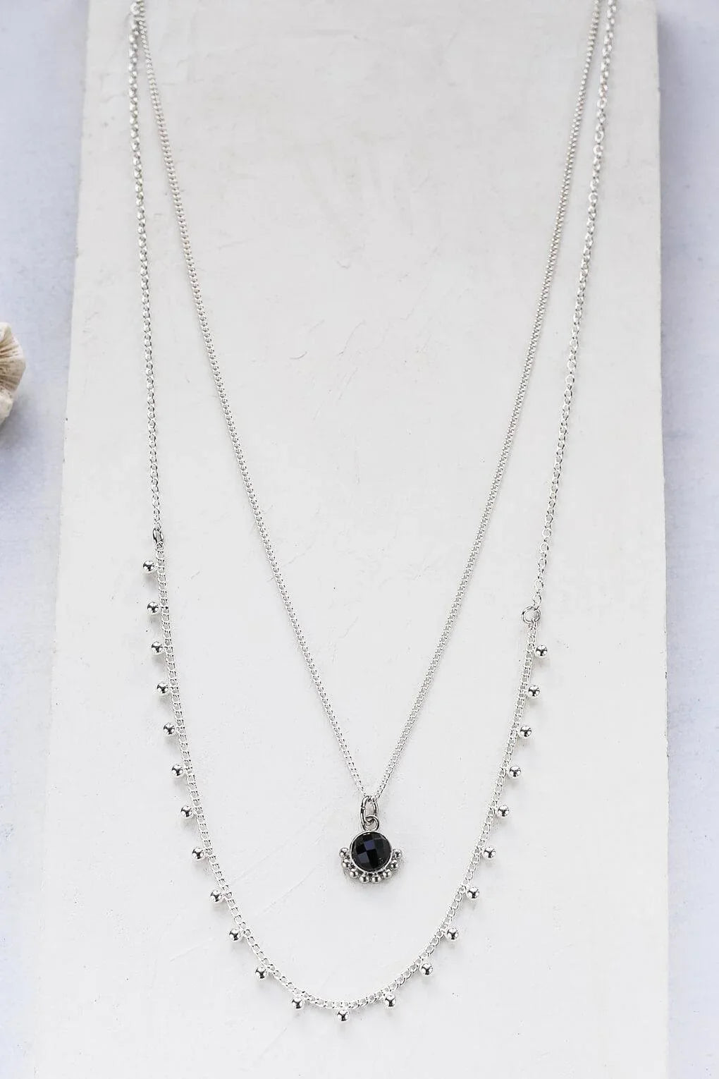 flor necklace
