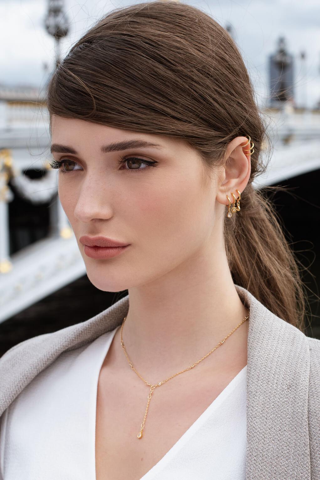 claire necklace
