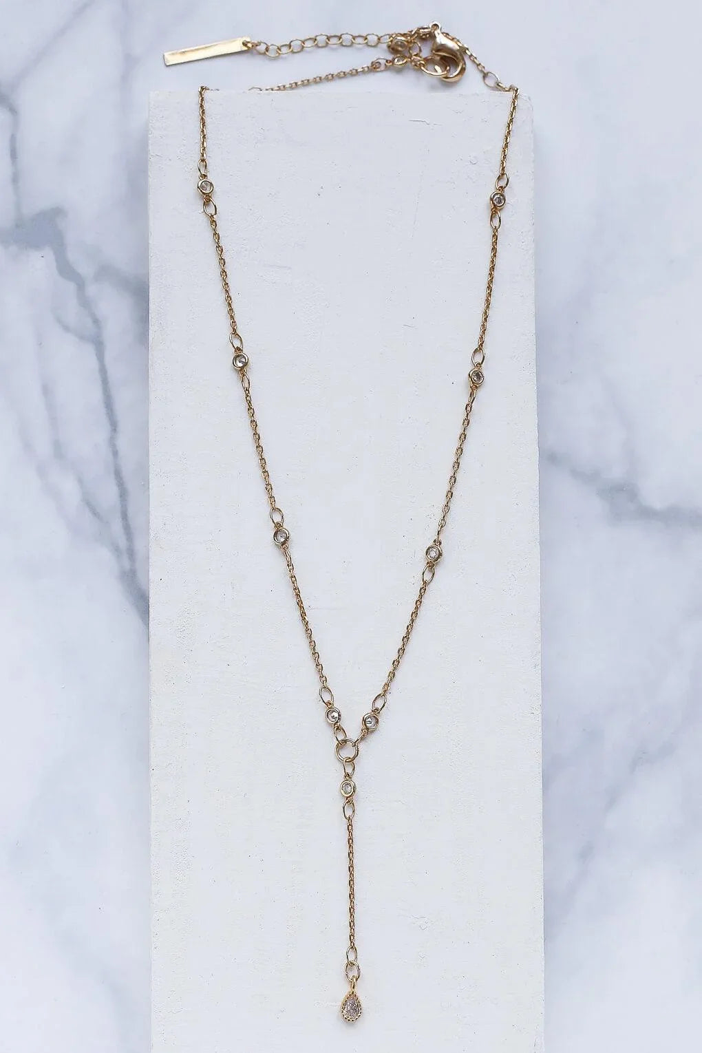 claire necklace