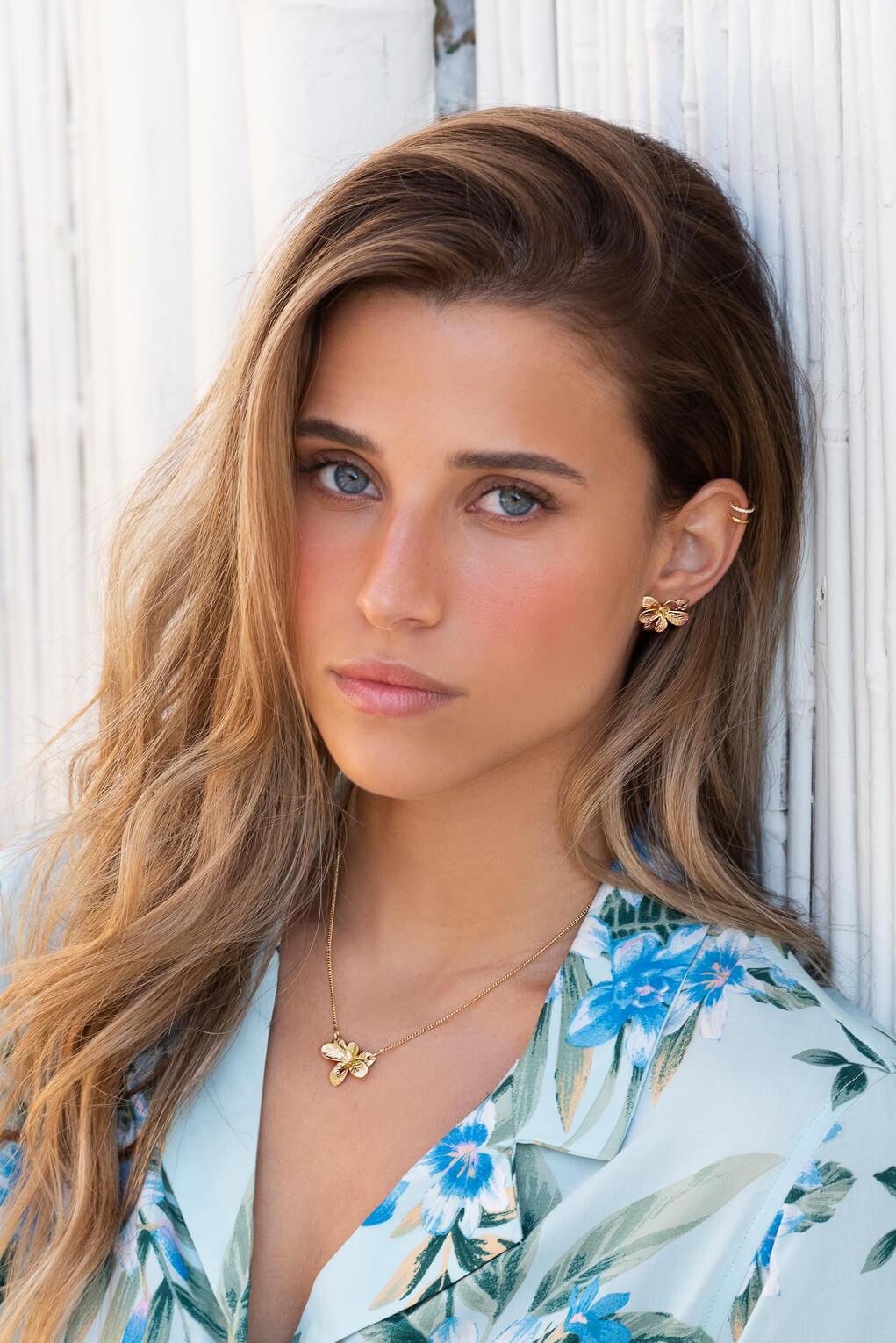 Begonia Post Earrings