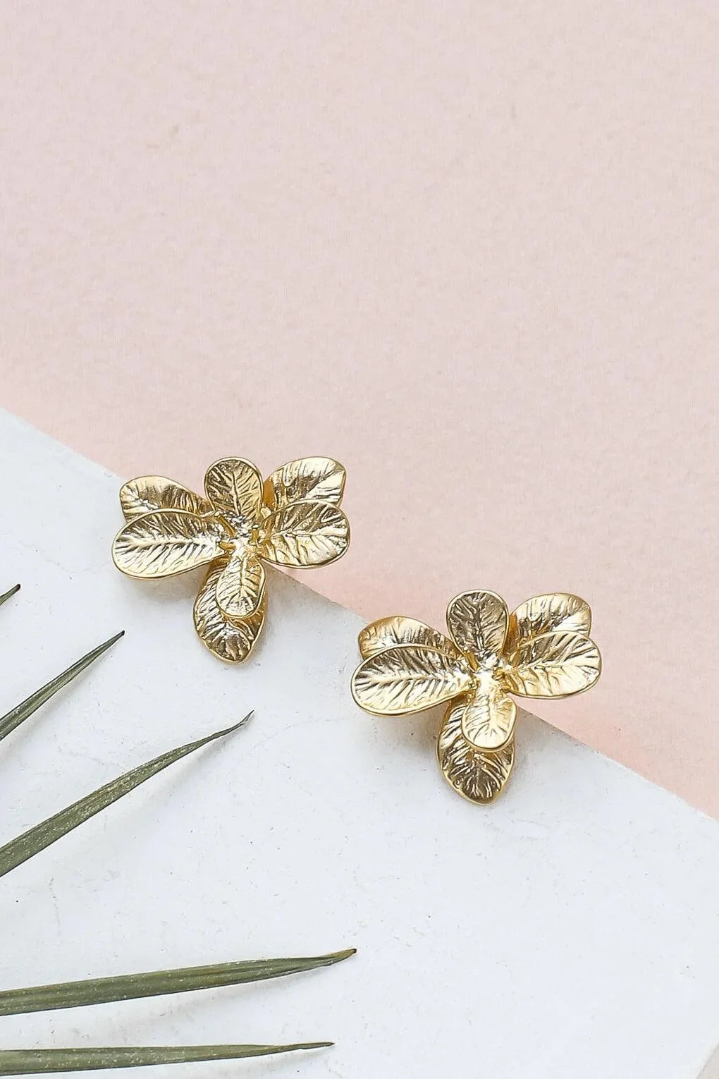 Begonia Post Earrings