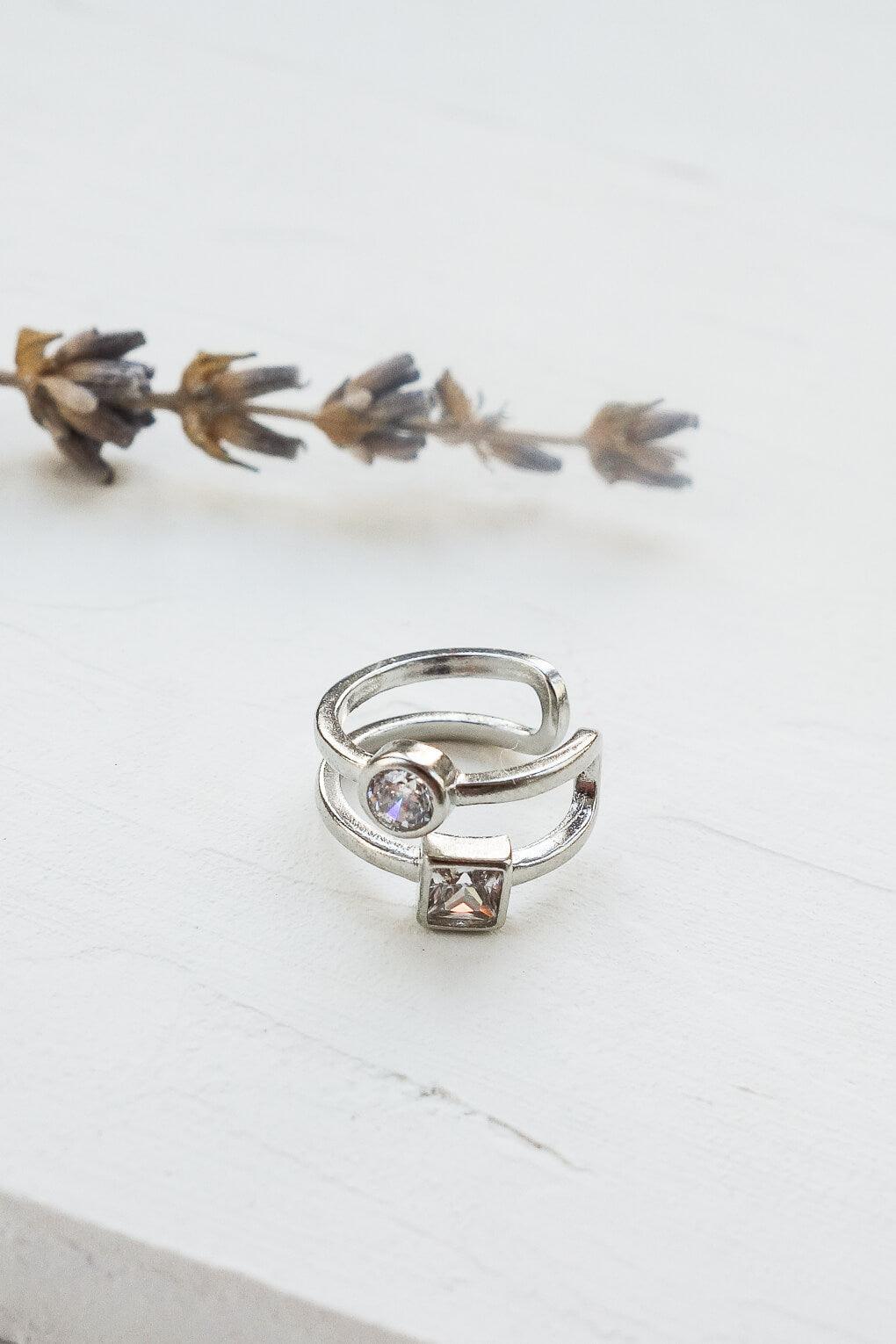 Linette Earring