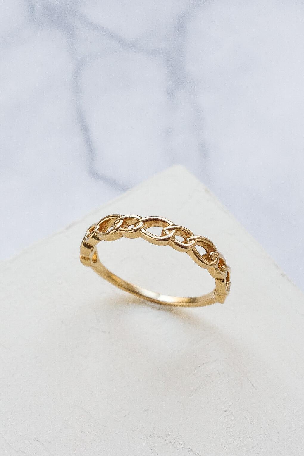 Dorinne Ring
