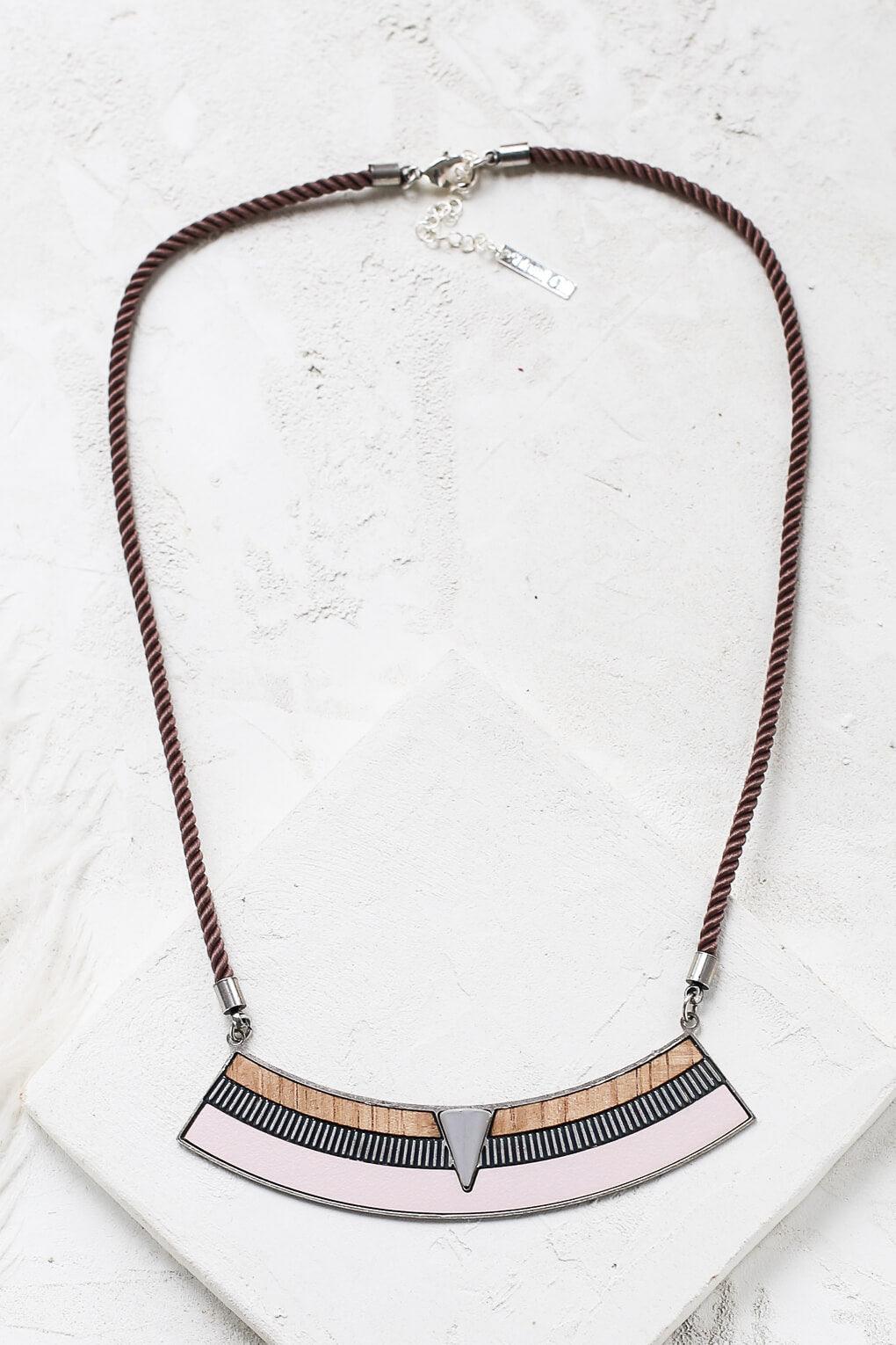 שרשרת לאונורה