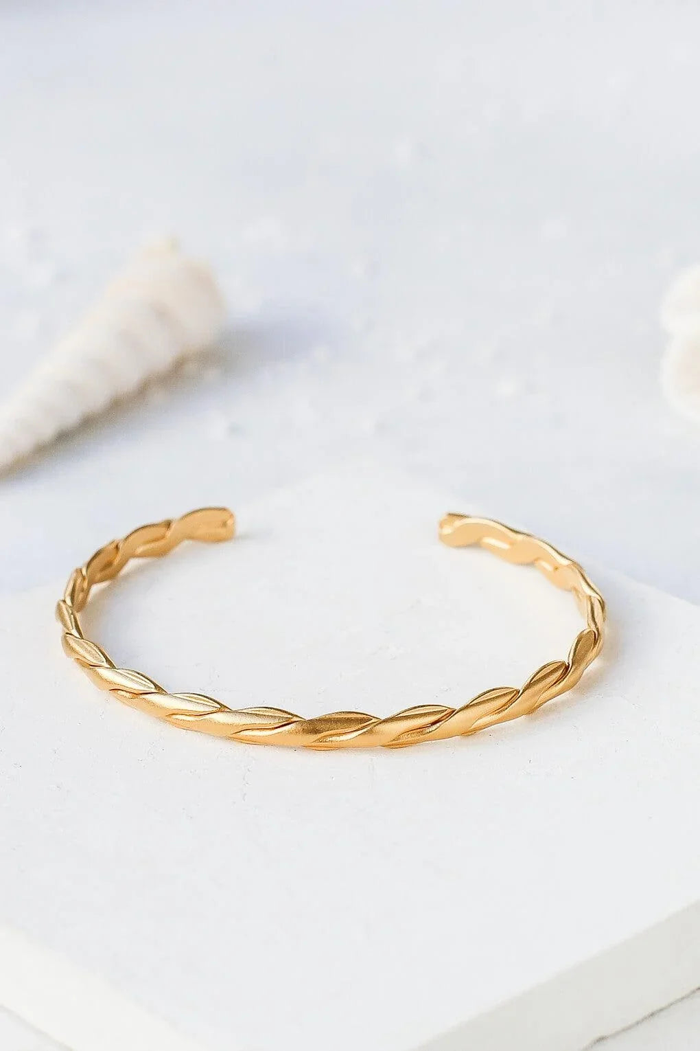 hybris bracelet