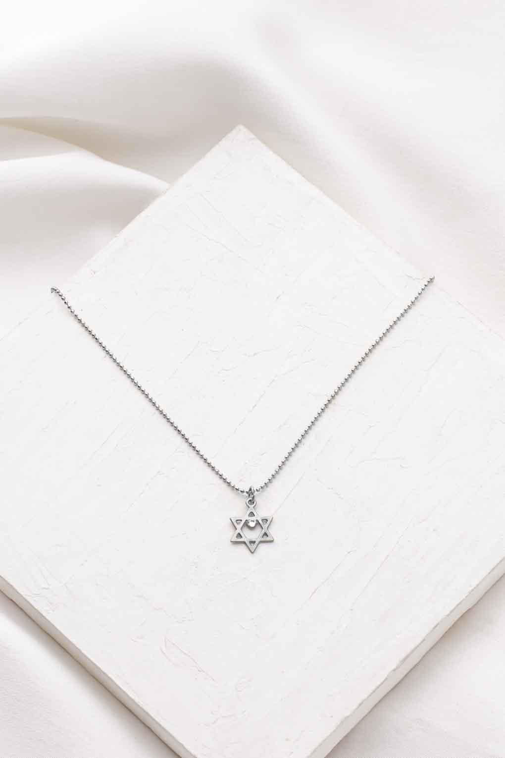 שרשרת מגן דוד עם קריסטל