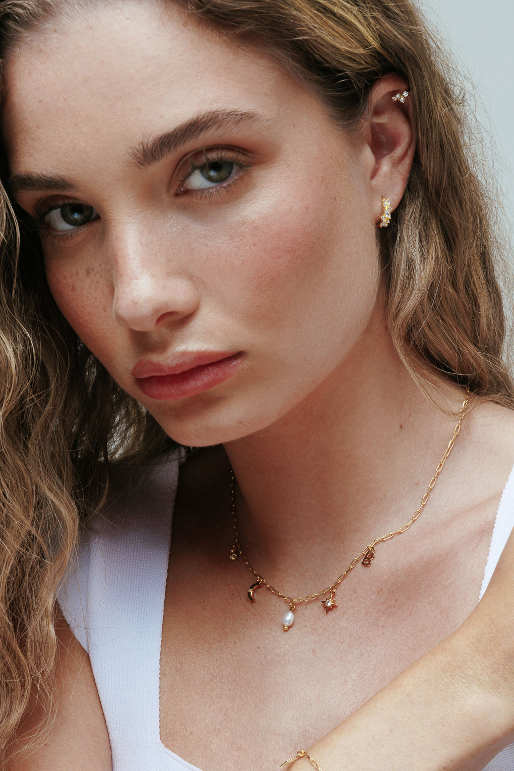 שרשרת בסיס חוליות אובליות קטנות עם צ׳ארמס לבחירה