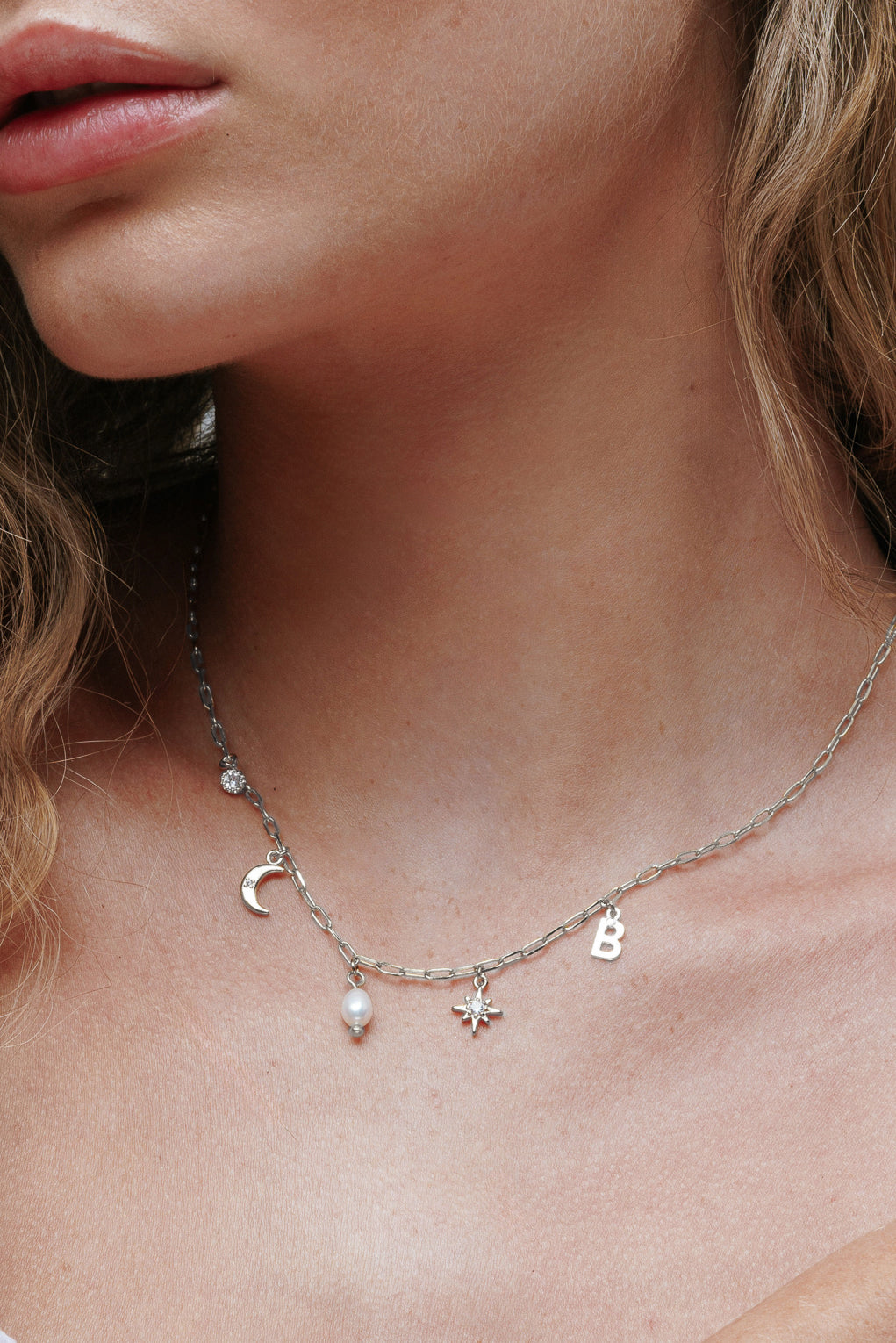 שרשרת בסיס חוליות אובליות קטנות עם צ׳ארמס לבחירה