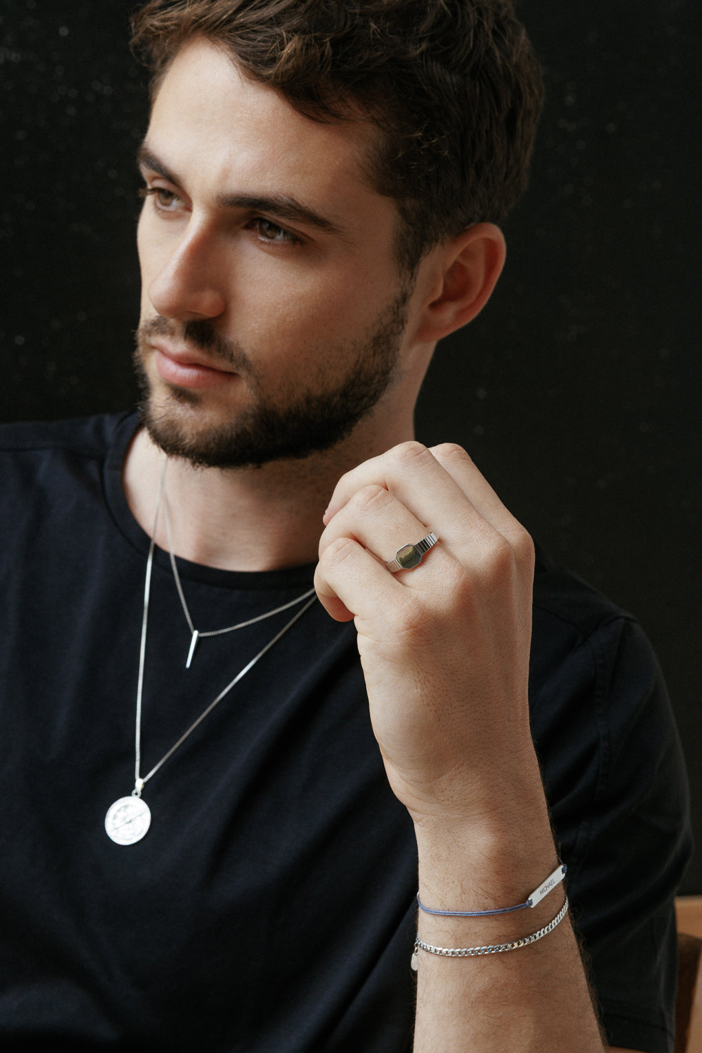 צמיד לגבר עם בר בחריטה אישית