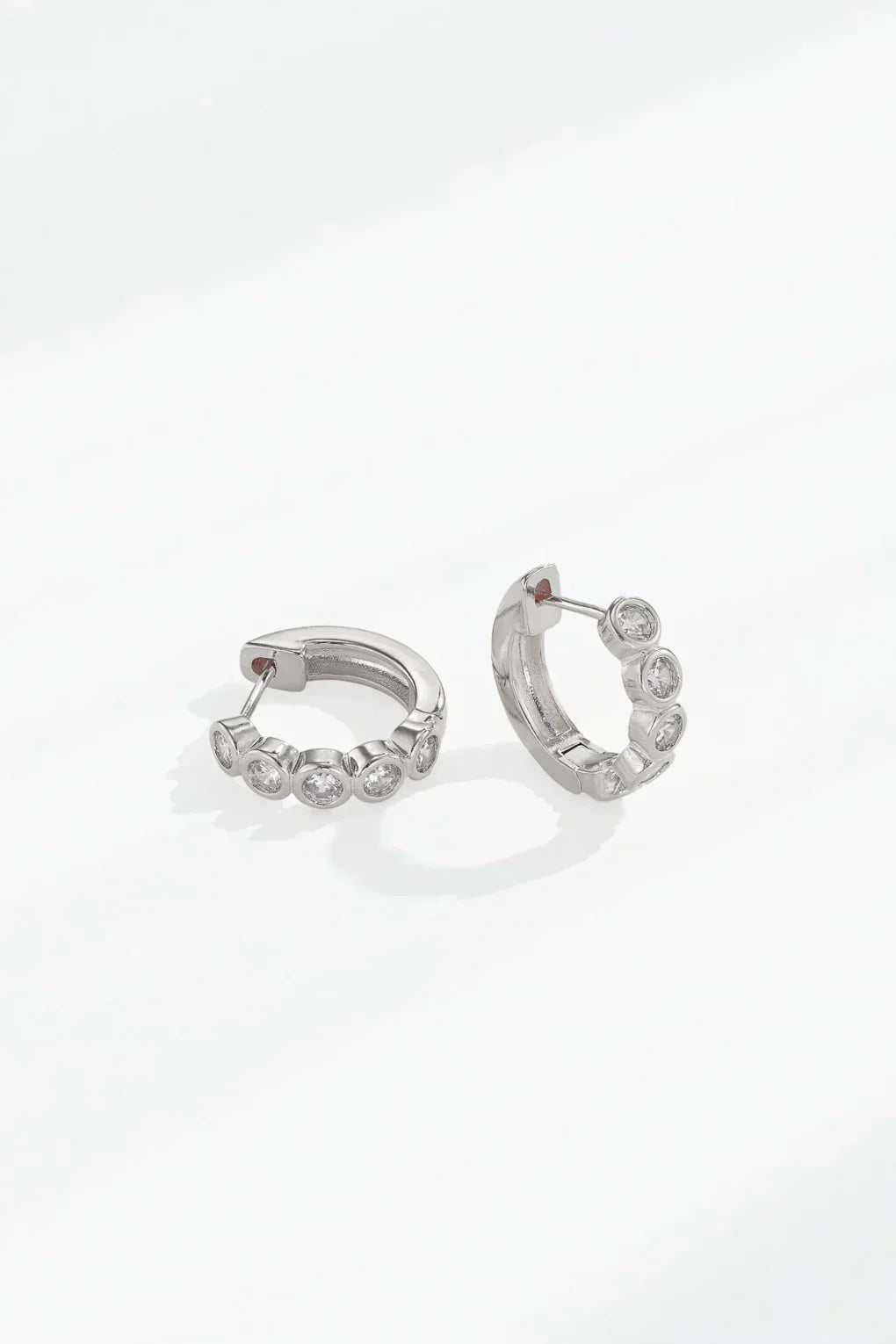 עגילי חישוק אנדי