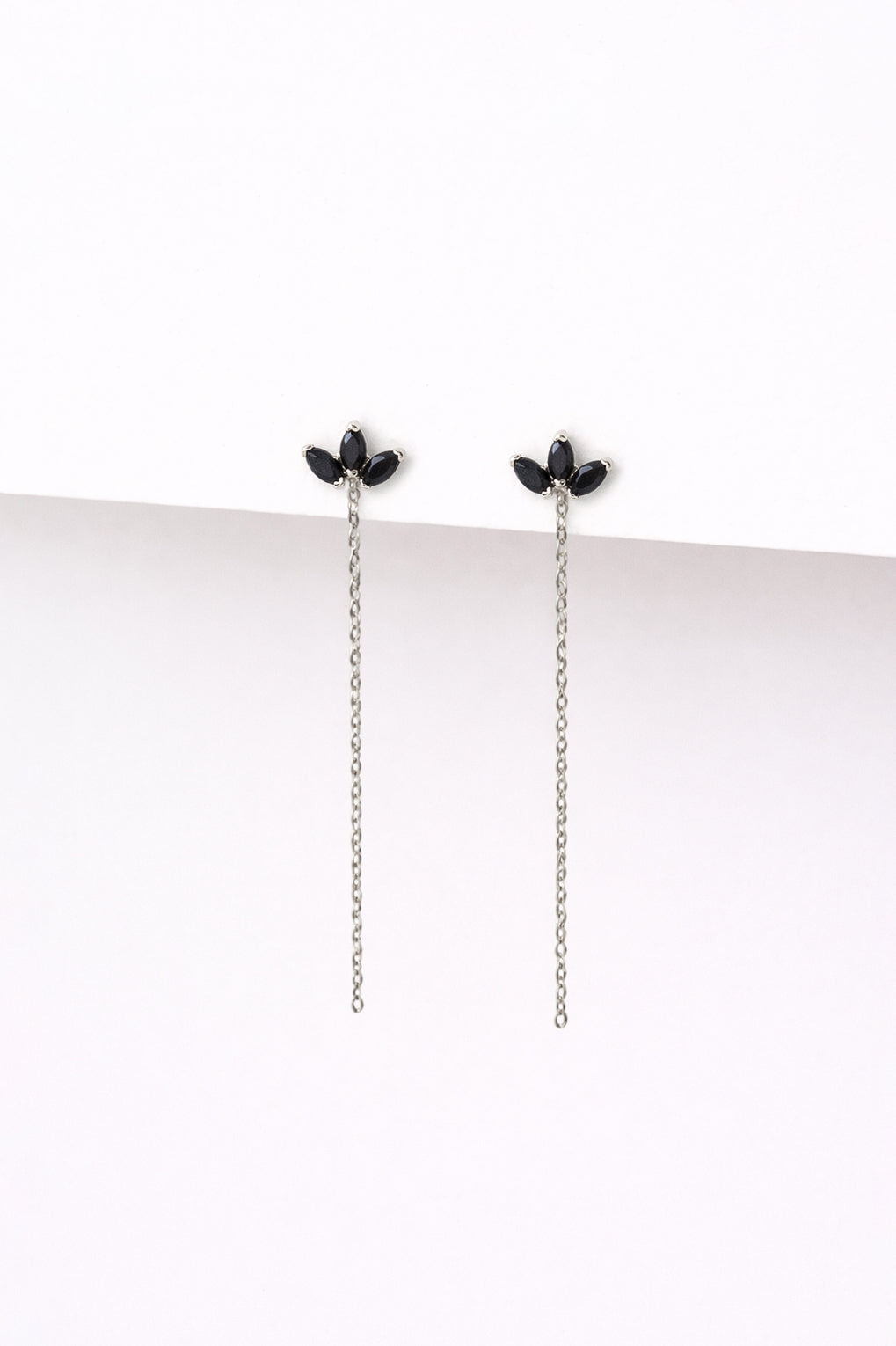 עגילי לוטוס ארוכים בזהב 14K