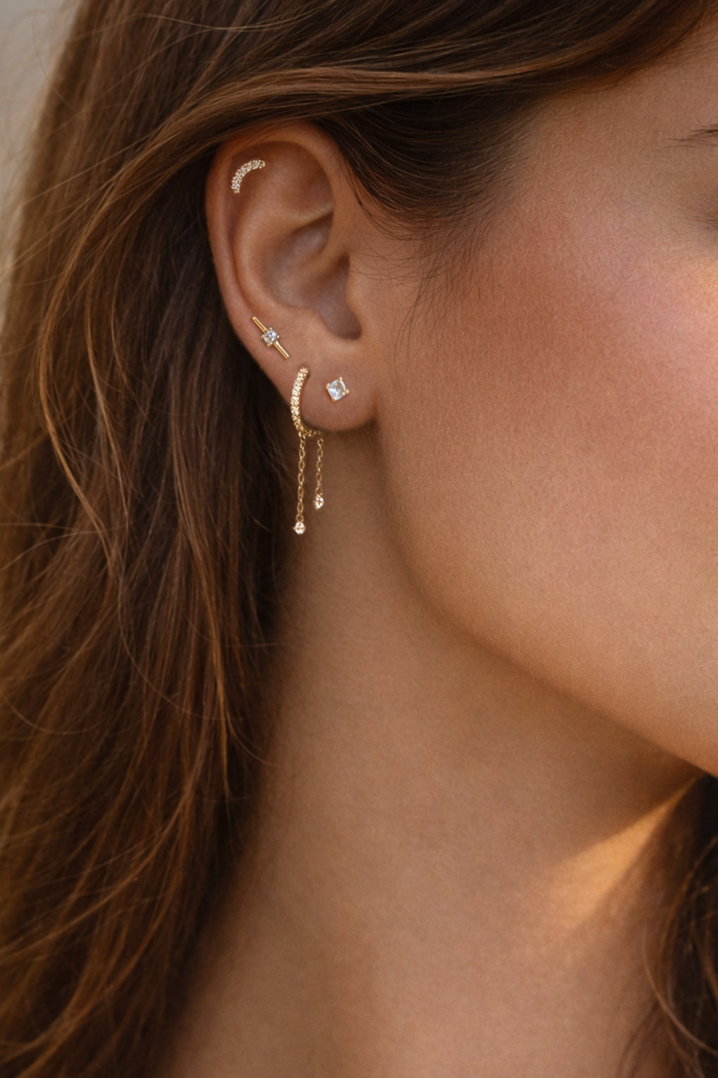 עגיל מידנייט בזהב 14K