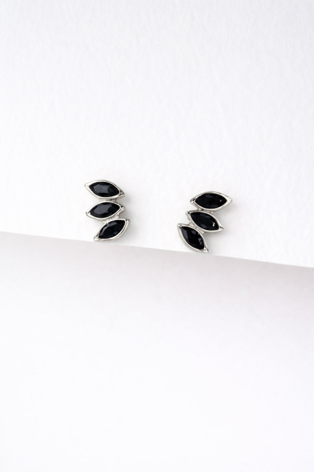 עגילי לאנה בזהב 14K