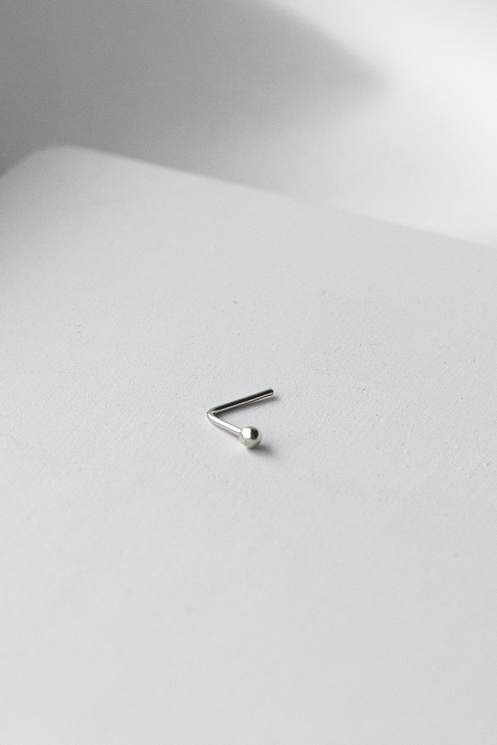 נזם נקודה בזהב 14K