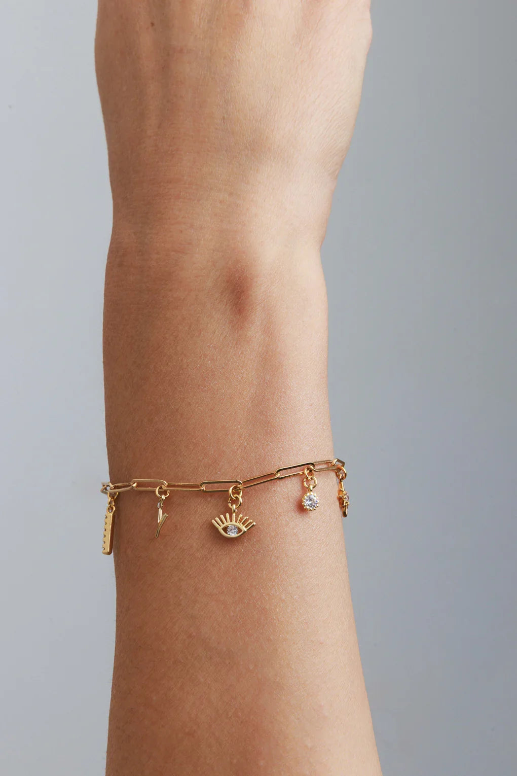 צמיד בסיס חוליות אובליות גדולות עם צ׳ארמס לבחירה