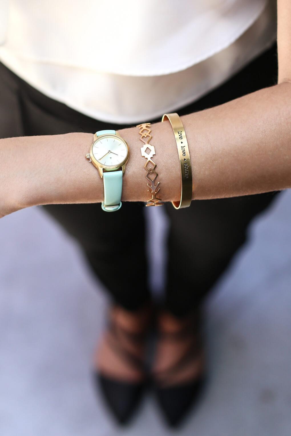 25 mm watch in gold