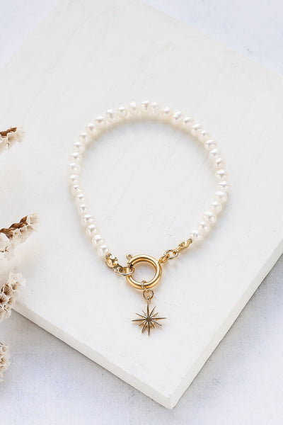 Pearl Bracelet with replaceable pendants