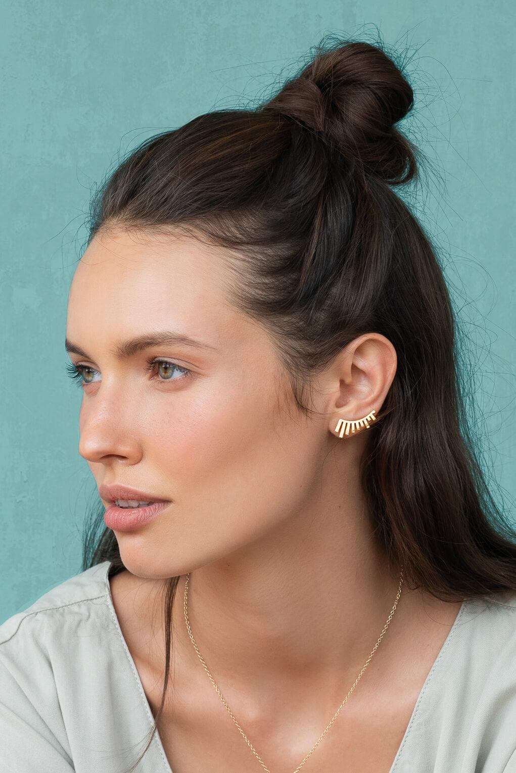 moro ear climbers