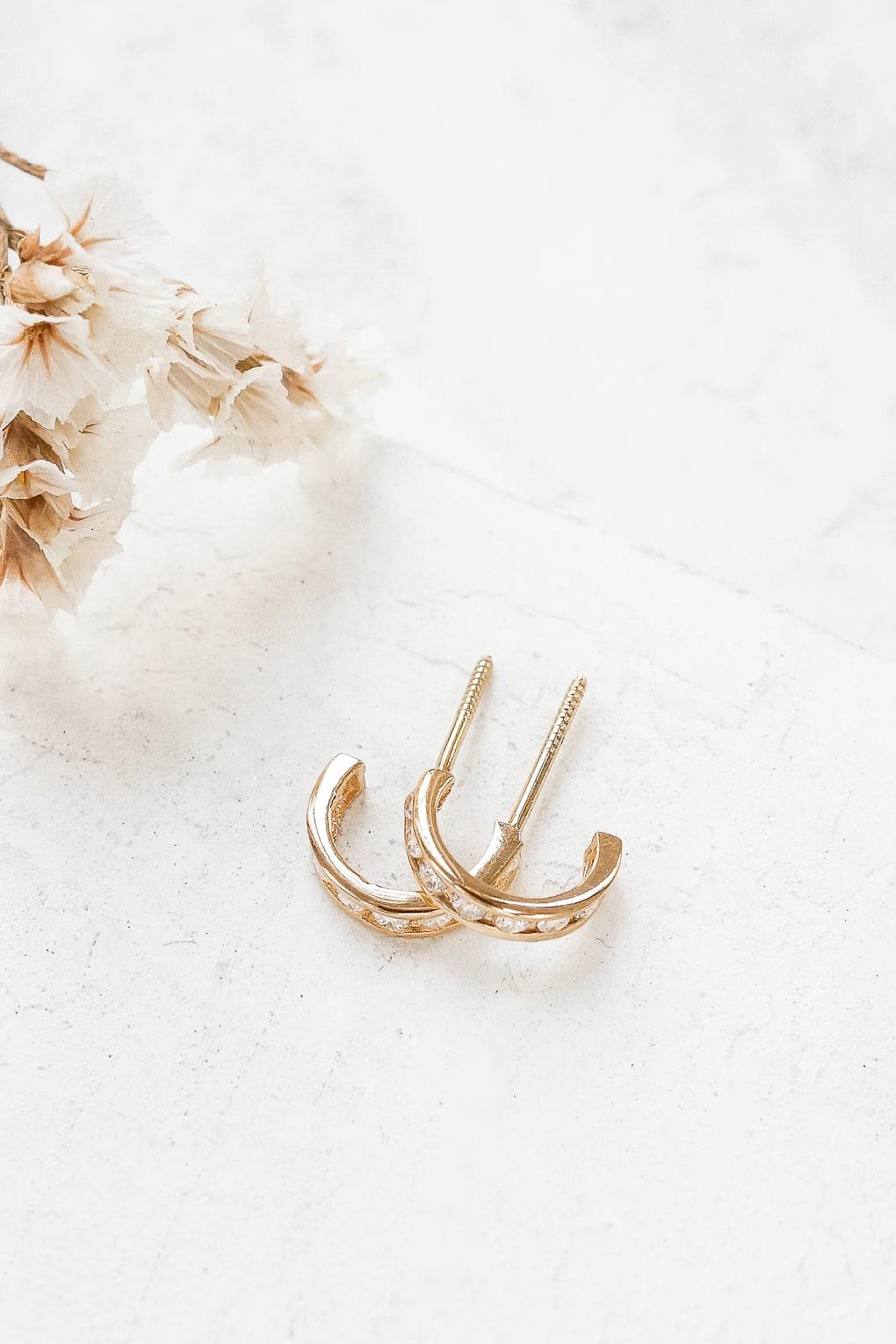 June Earrings in 14K gold