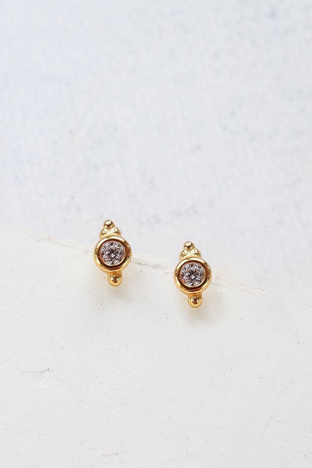 uno earrings