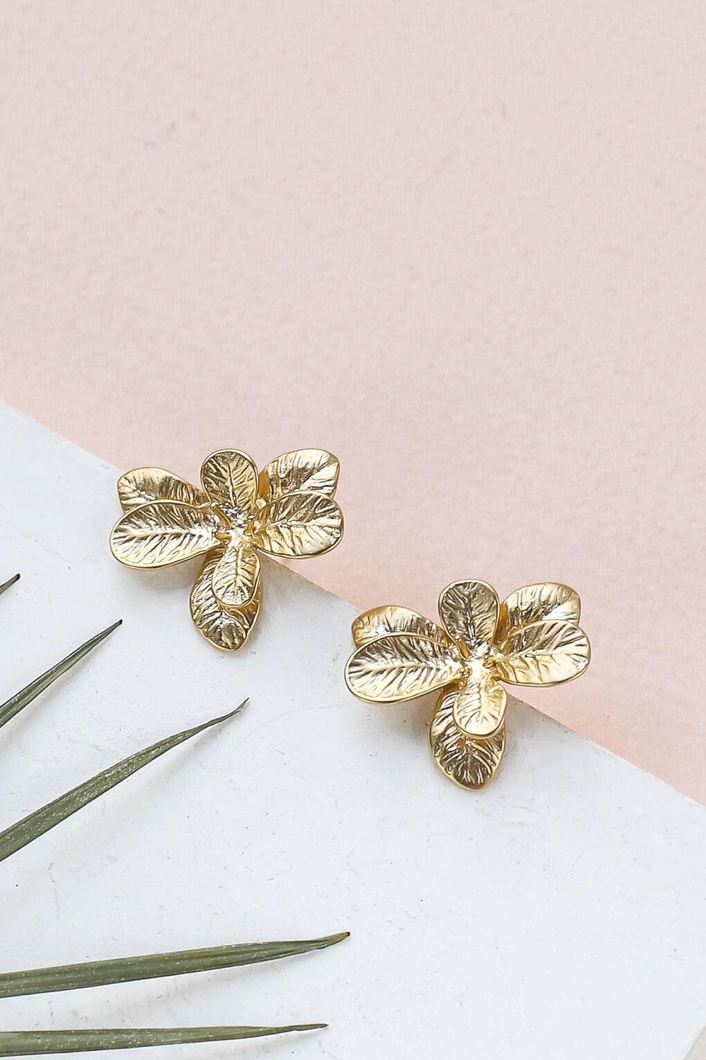 Begonia Post Earrings