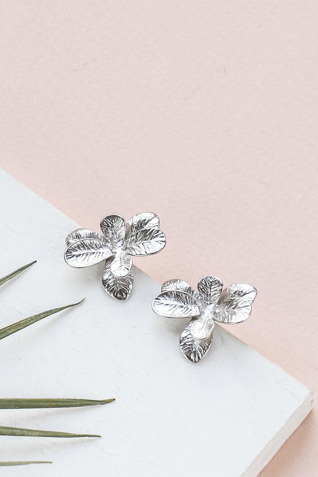 Begonia Post Earrings